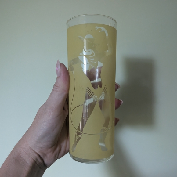 Vintage Cowgirl 1960s Dancing Figure Glass Set - Picture 6 of 13